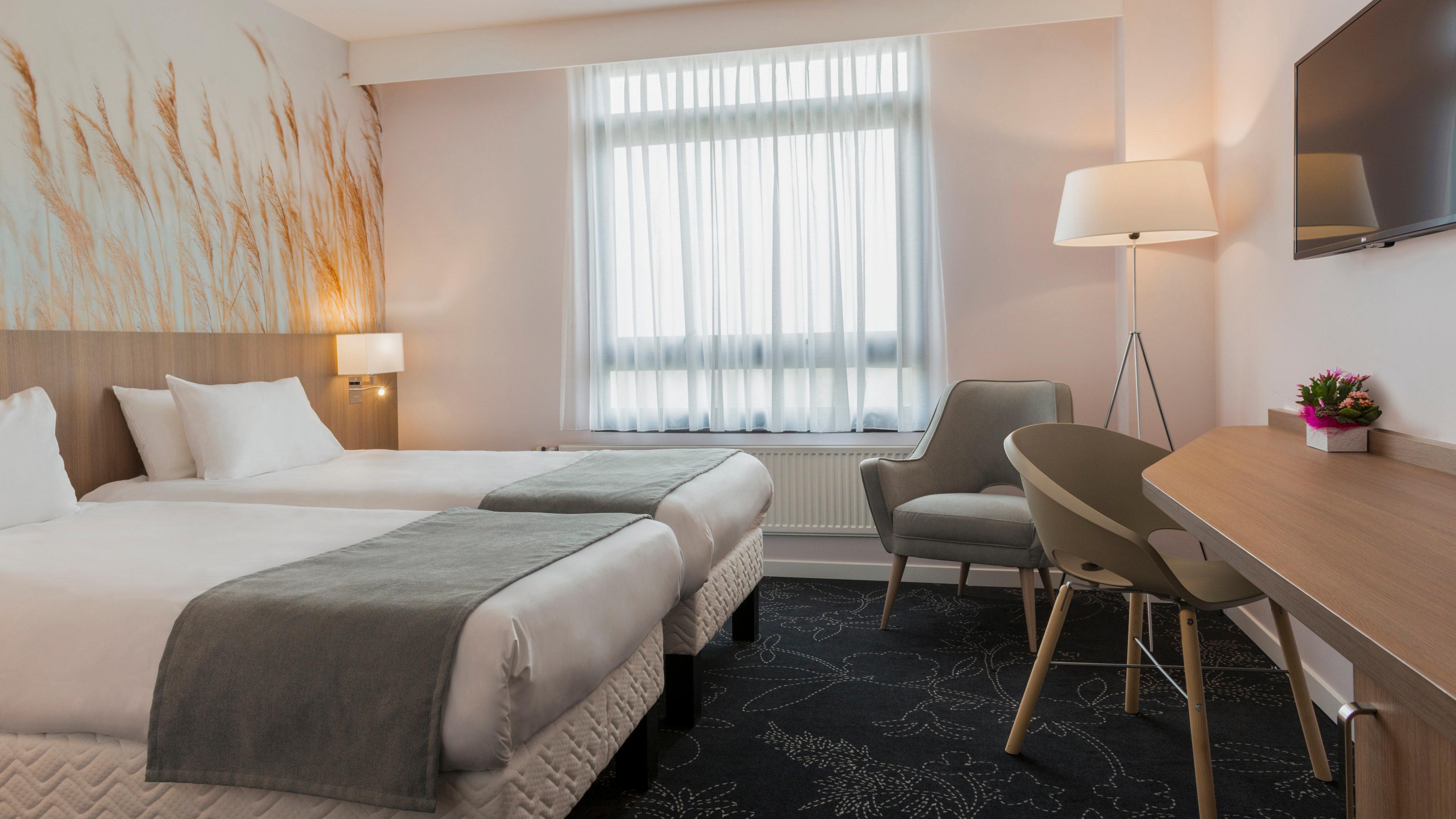 Holiday Inn Calais Coquelles By Ihg Exteriör bild