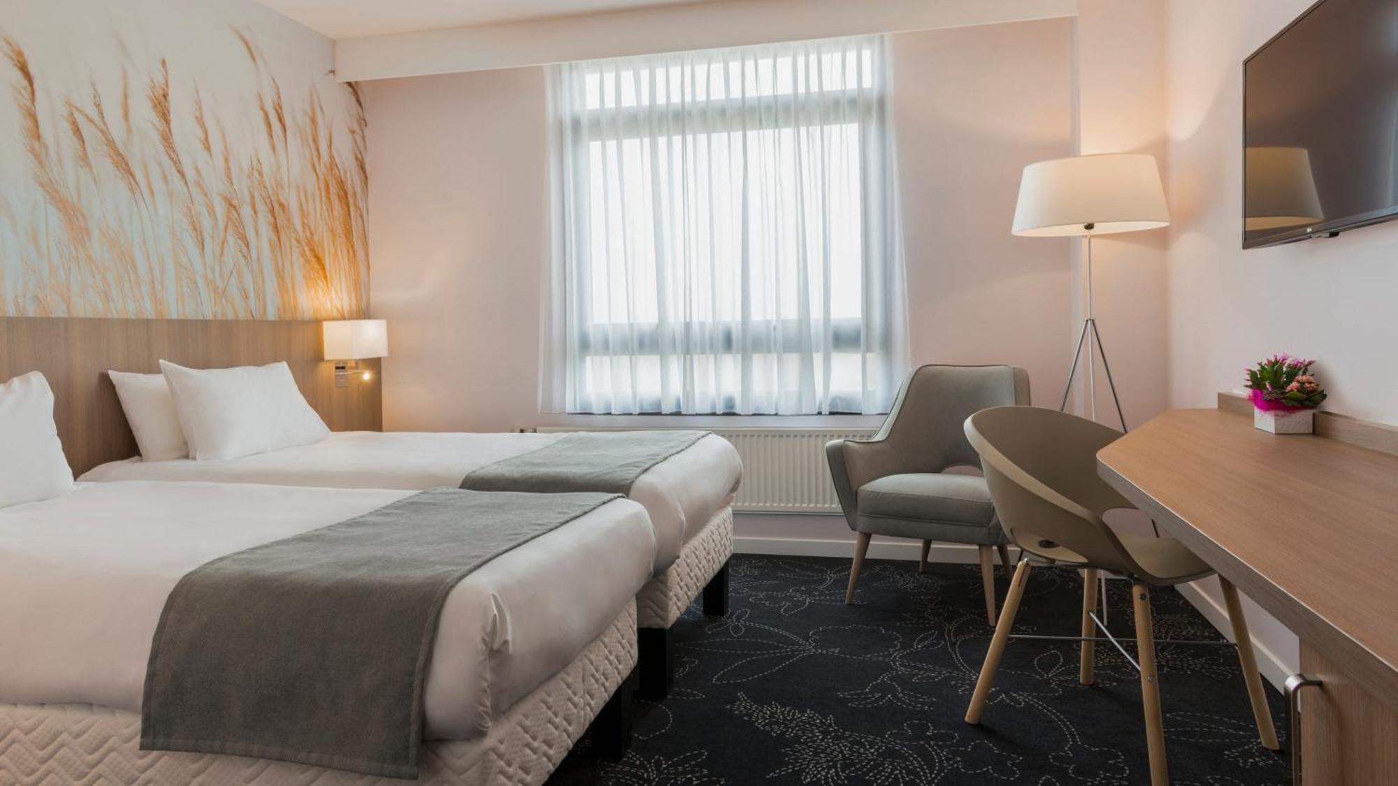 Holiday Inn Calais Coquelles By Ihg Exteriör bild